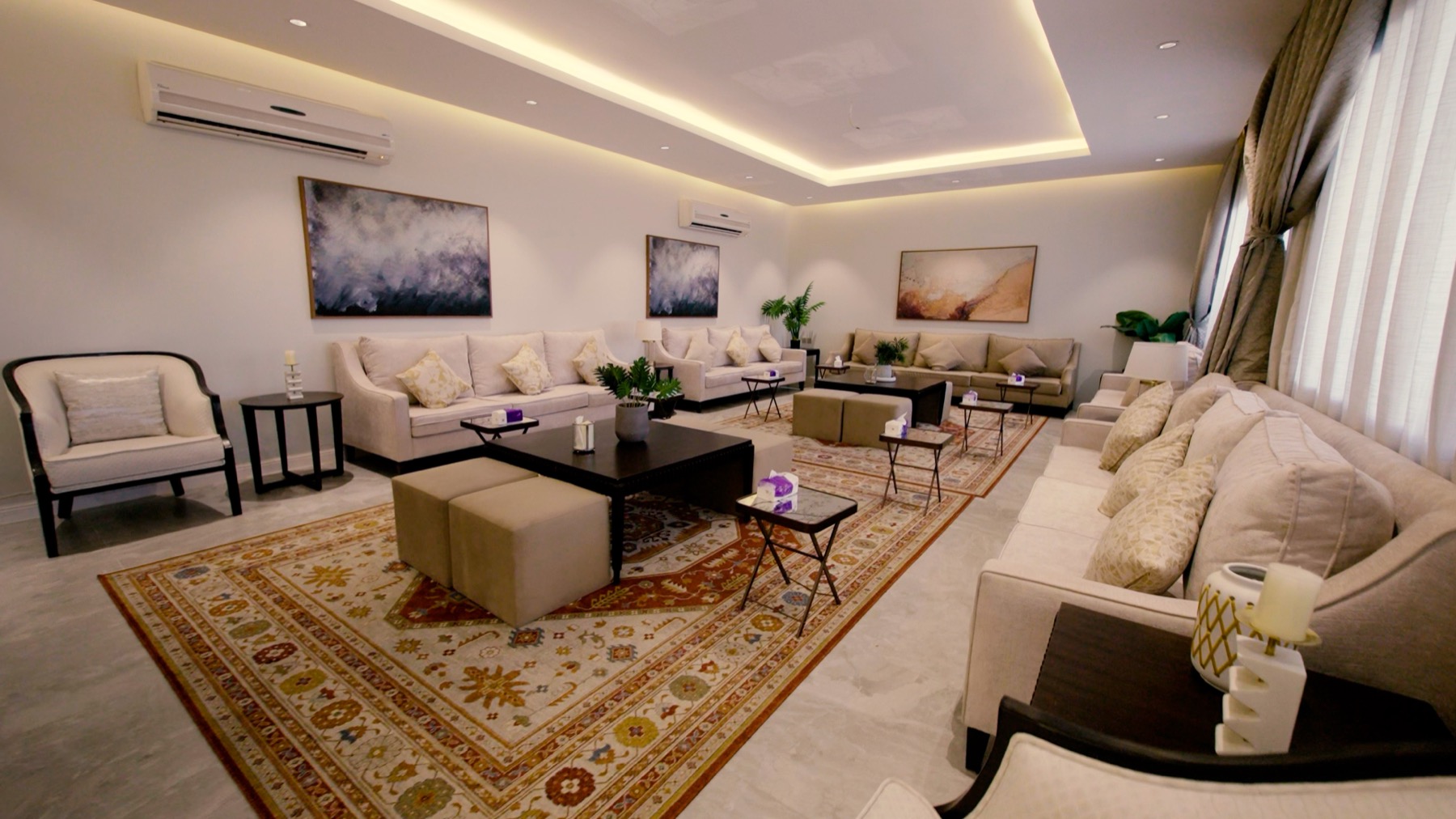 صورة من فرع الرياض 54