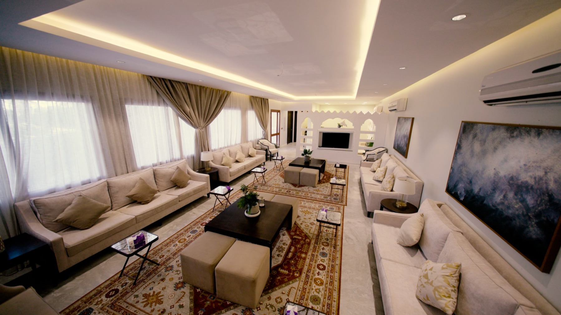 صورة من فرع الرياض 56
